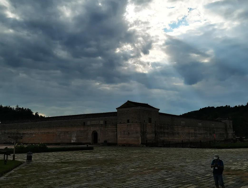 1597474709380079.jpg 1597047783600409.jpg